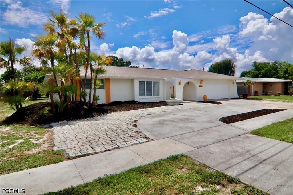 4708 Orange Grove Boulevard North Fort Myers FL 33903