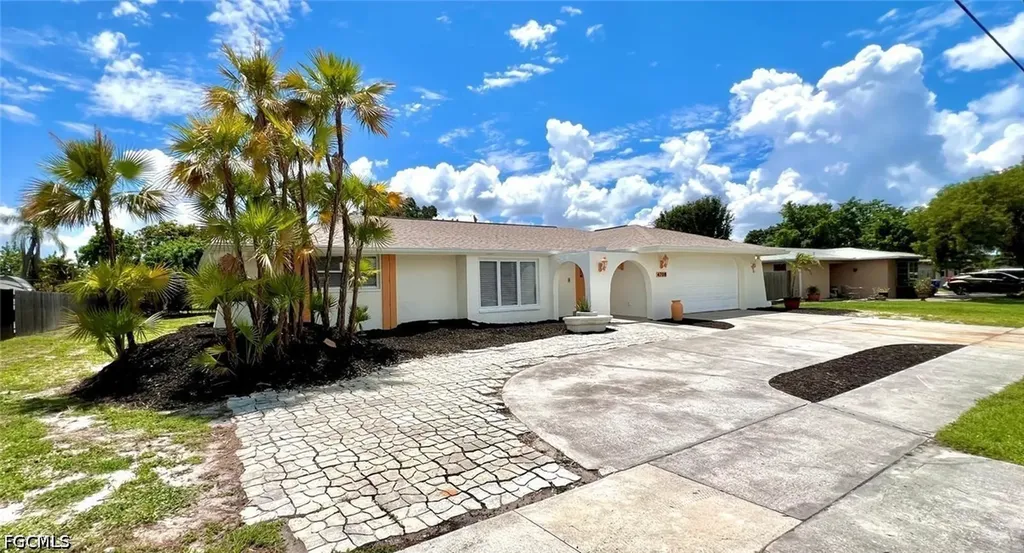 4708 Orange Grove Boulevard North Fort Myers FL 33903