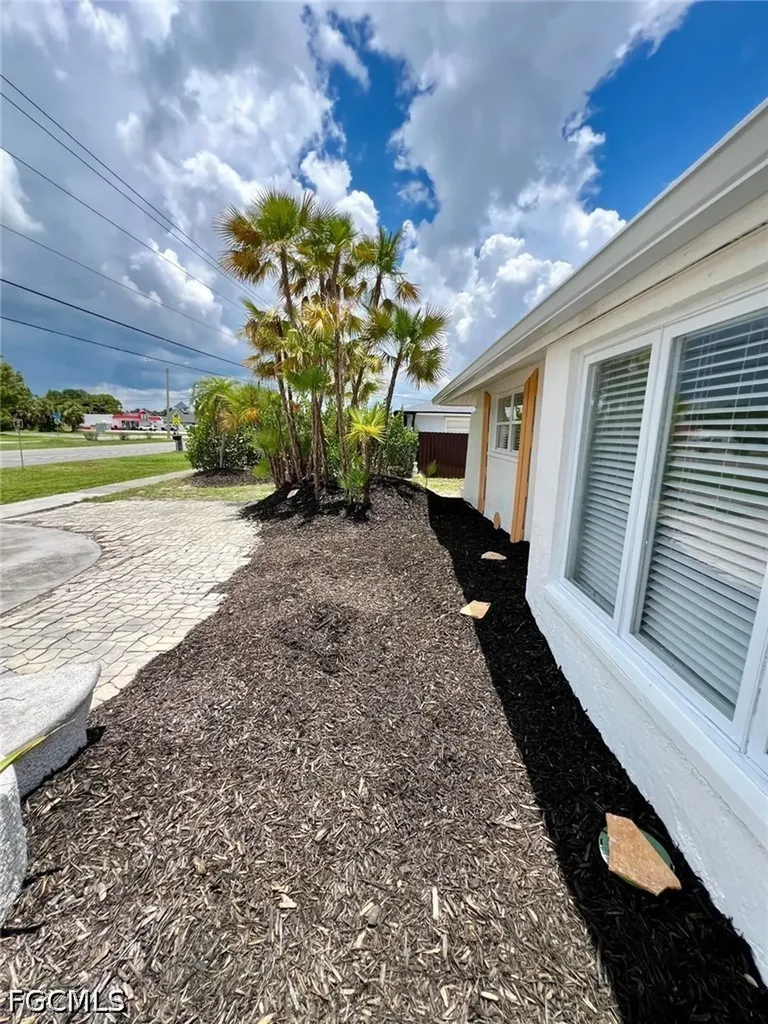 4708 Orange Grove Boulevard North Fort Myers FL 33903