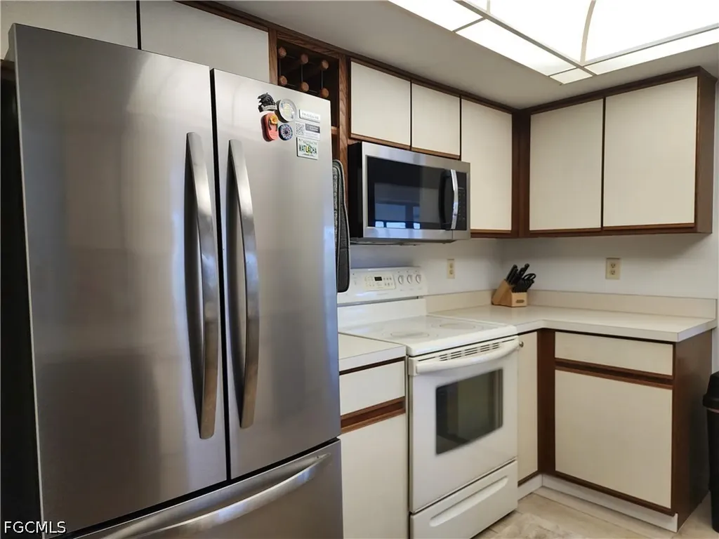 1822 SE 11th Terrace Cape Coral FL 33990