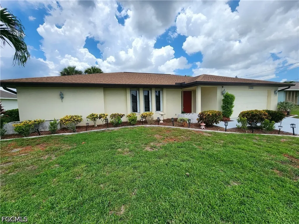1822 SE 11th Terrace Cape Coral FL 33990