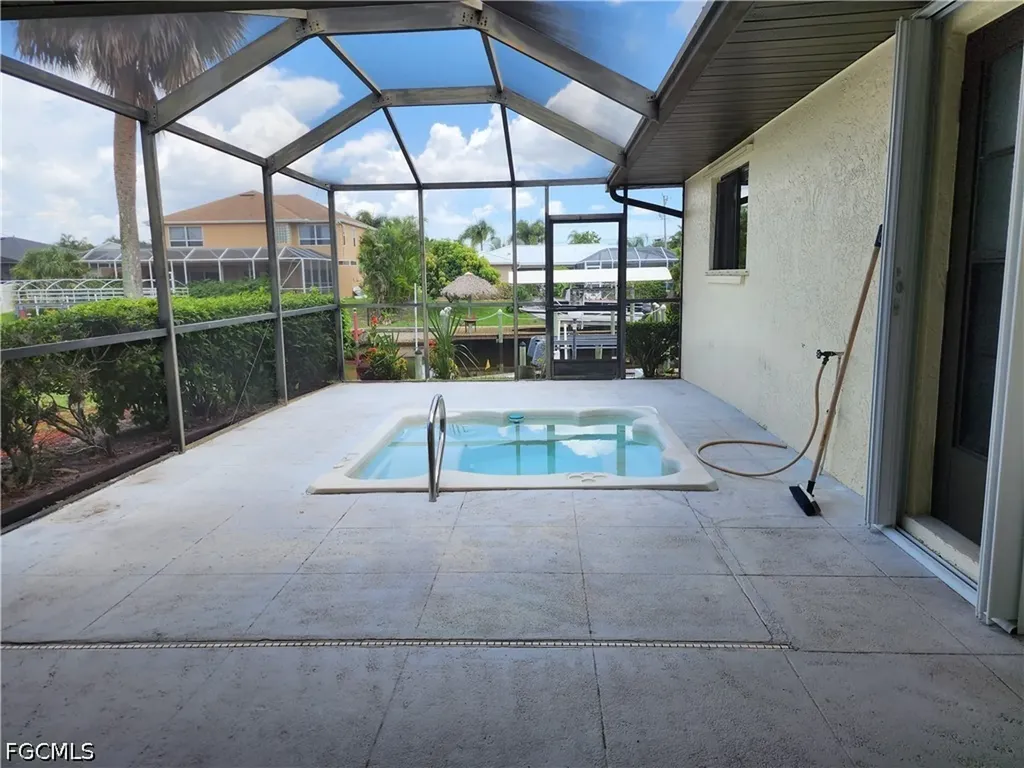 1822 SE 11th Terrace Cape Coral FL 33990