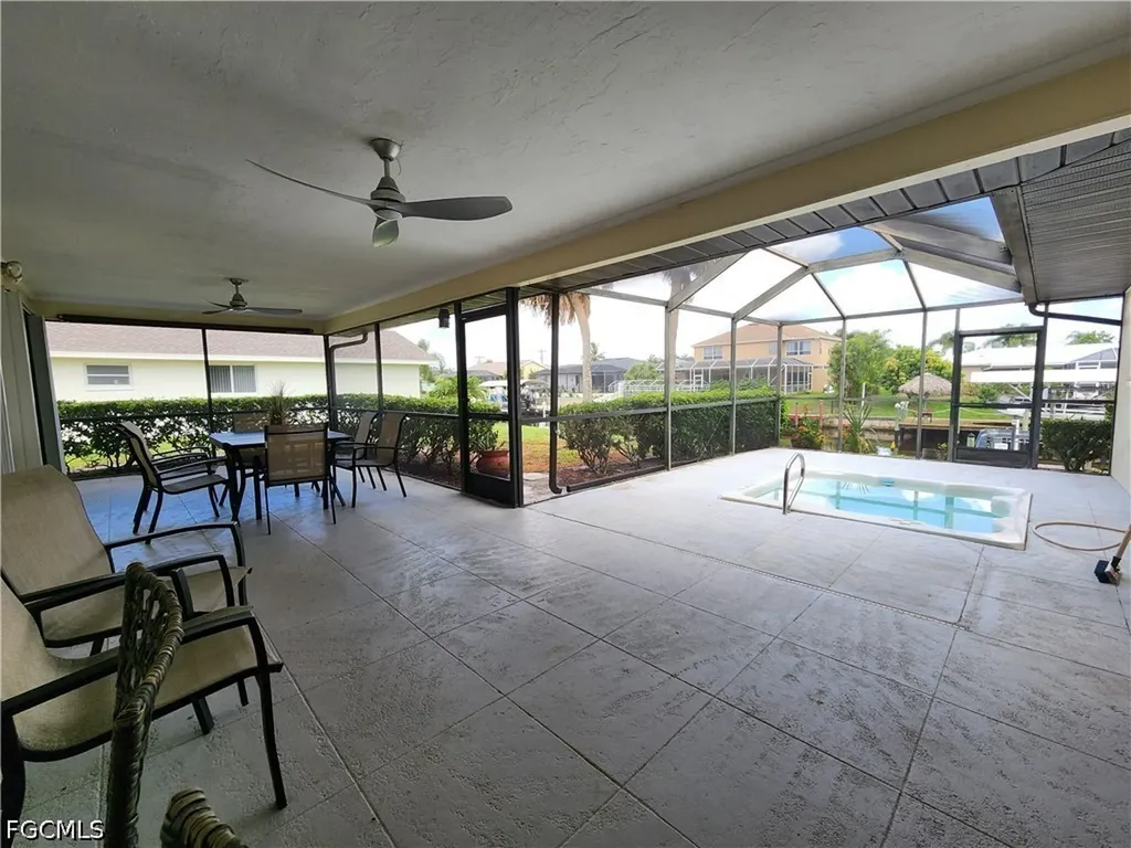 1822 SE 11th Terrace Cape Coral FL 33990
