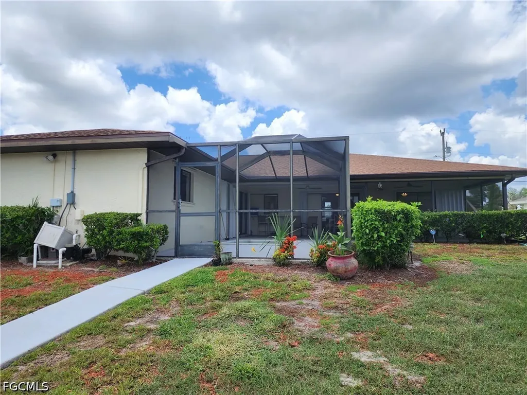 1822 SE 11th Terrace Cape Coral FL 33990