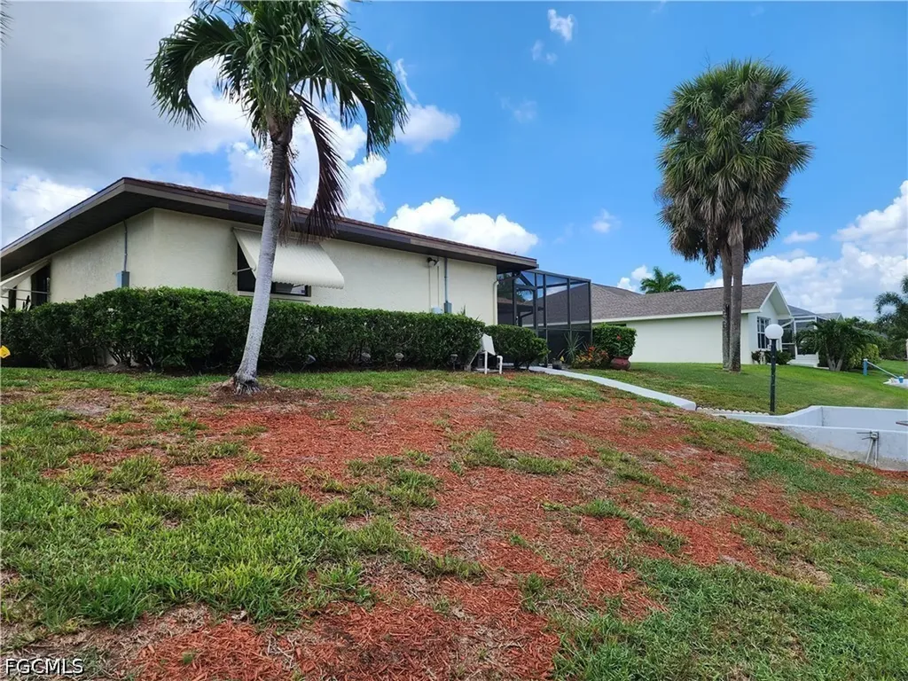 1822 SE 11th Terrace Cape Coral FL 33990