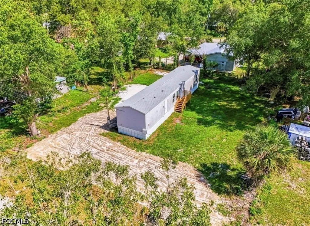 1468 Navaho Avenue Labelle FL 33935
