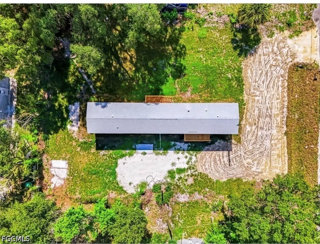1468 Navaho Avenue Labelle FL 33935