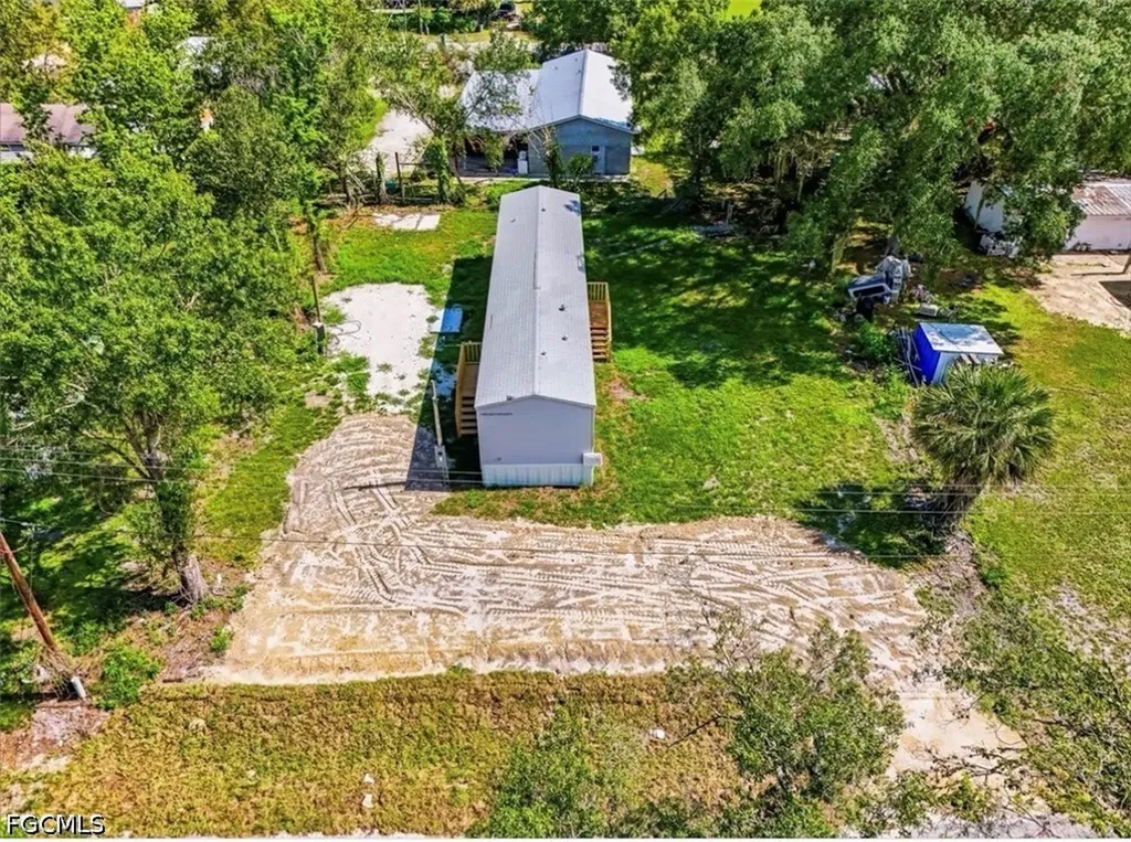 1468 Navaho Avenue Labelle FL 33935