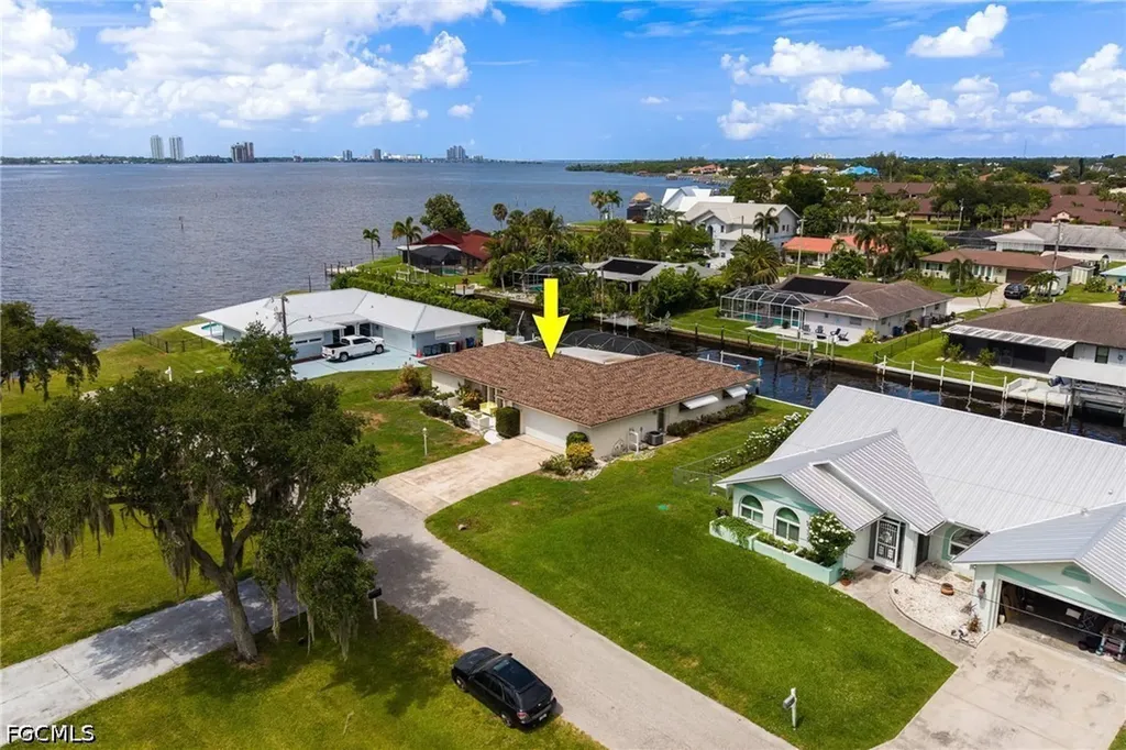 1805 Stevenson Road North Fort Myers FL 33917