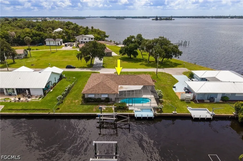 1805 Stevenson Road North Fort Myers FL 33917