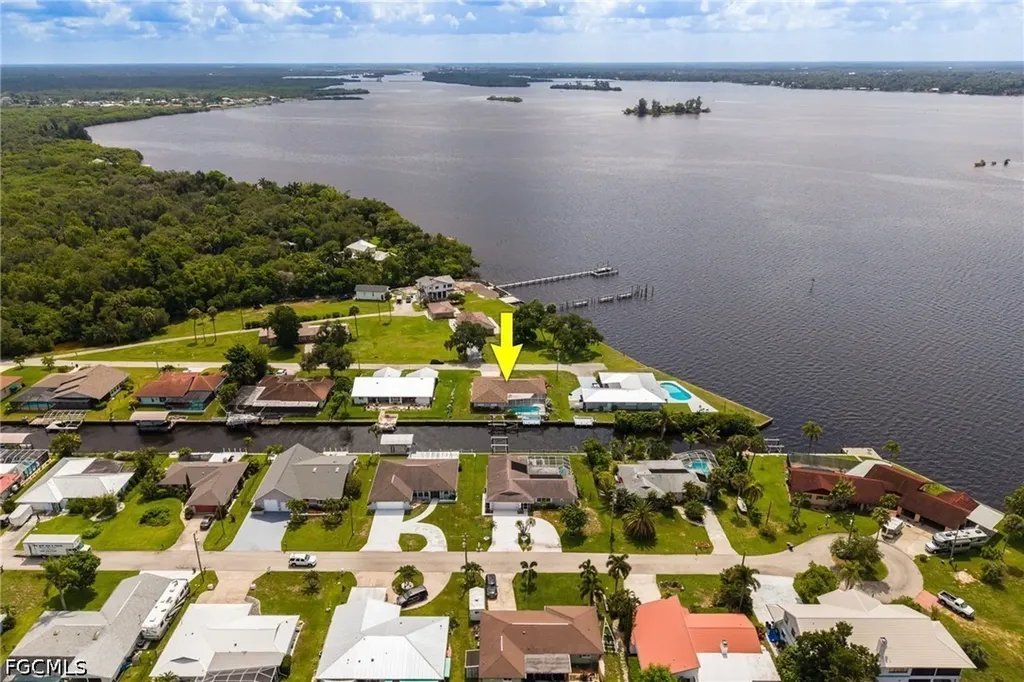 1805 Stevenson Road North Fort Myers FL 33917