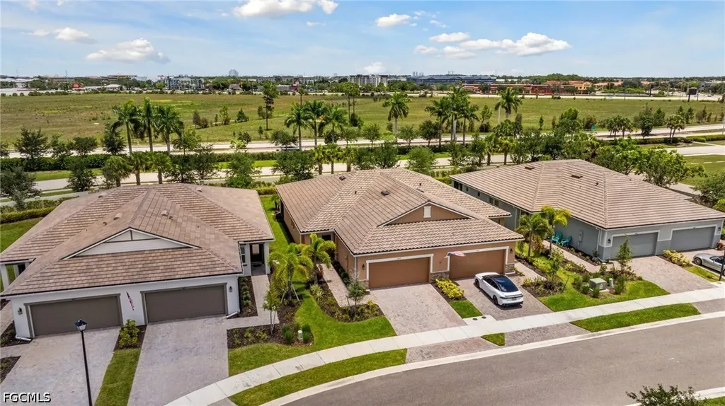 6617 Upward Spring Place Fort Myers FL 33966