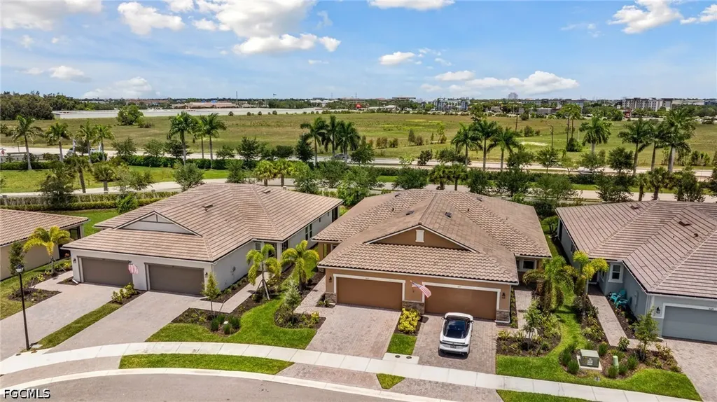 6617 Upward Spring Place Fort Myers FL 33966