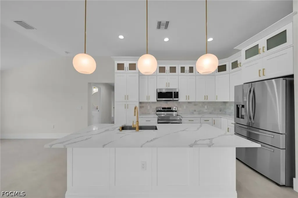 1213 NW 25th Place Cape Coral FL 33993
