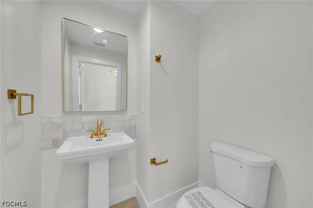 1213 NW 25th Place Cape Coral FL 33993