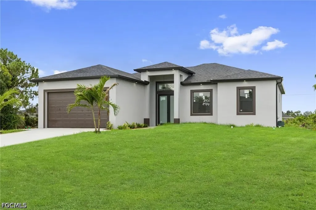 2815 37th Street SW Lehigh Acres FL 33976