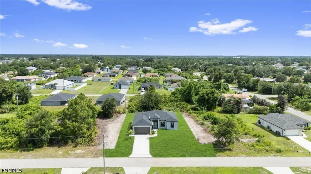2815 37th Street SW Lehigh Acres FL 33976