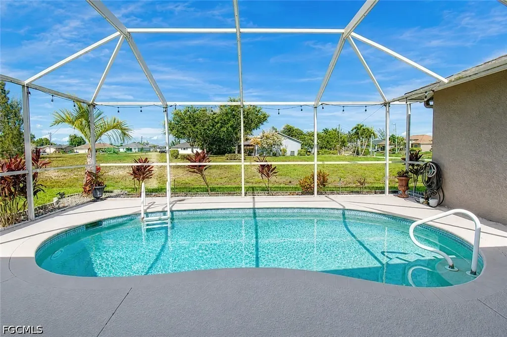 1215 SW 31st Terrace Cape Coral FL 33914