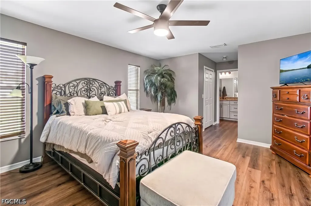1215 SW 31st Terrace Cape Coral FL 33914