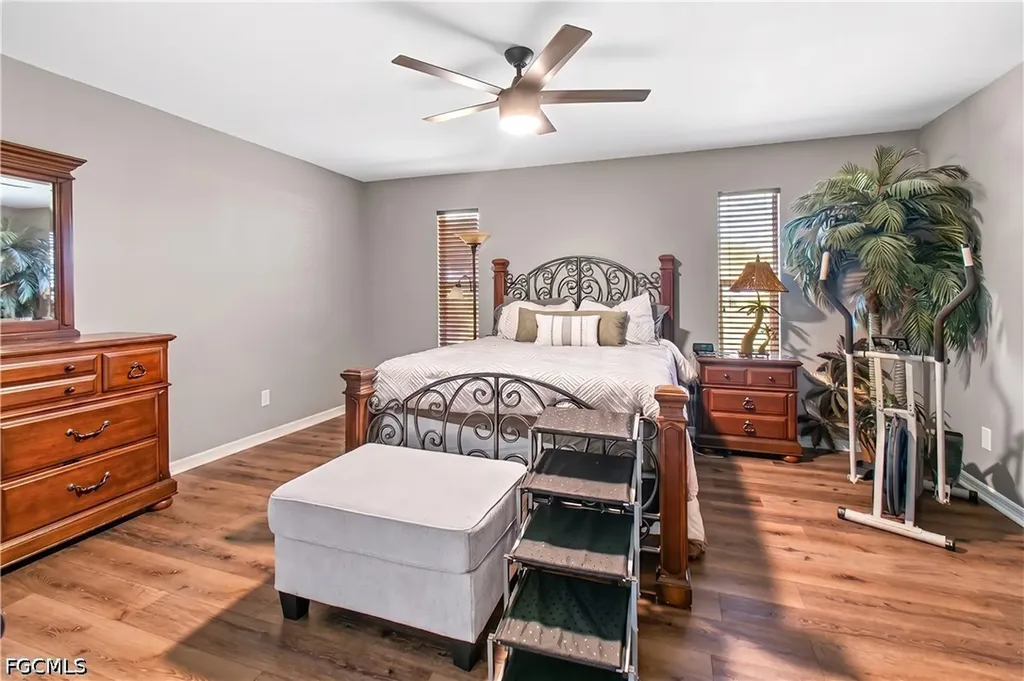 1215 SW 31st Terrace Cape Coral FL 33914