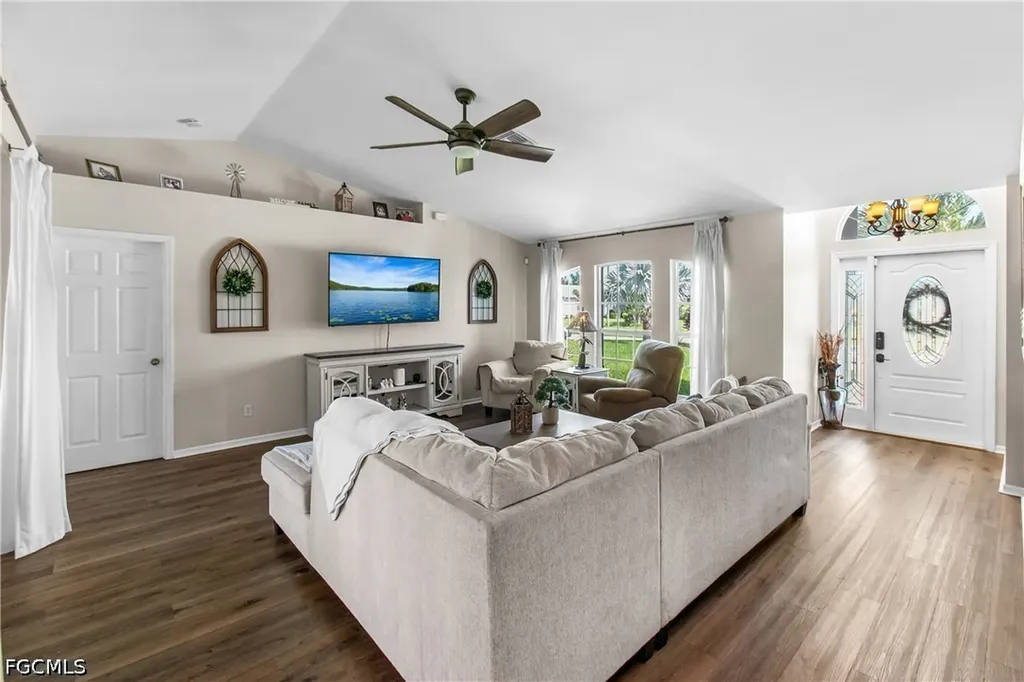 1215 SW 31st Terrace Cape Coral FL 33914