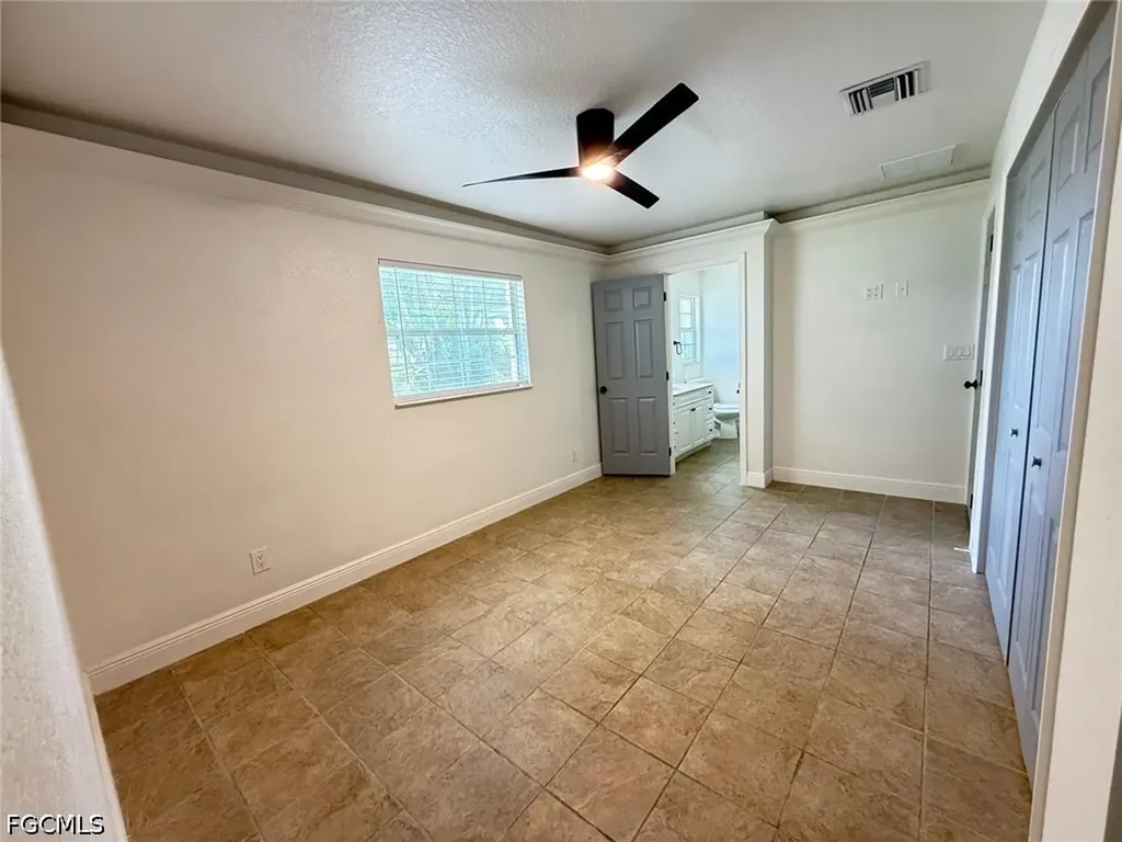 2712 SW 2nd Avenue Cape Coral FL 33914
