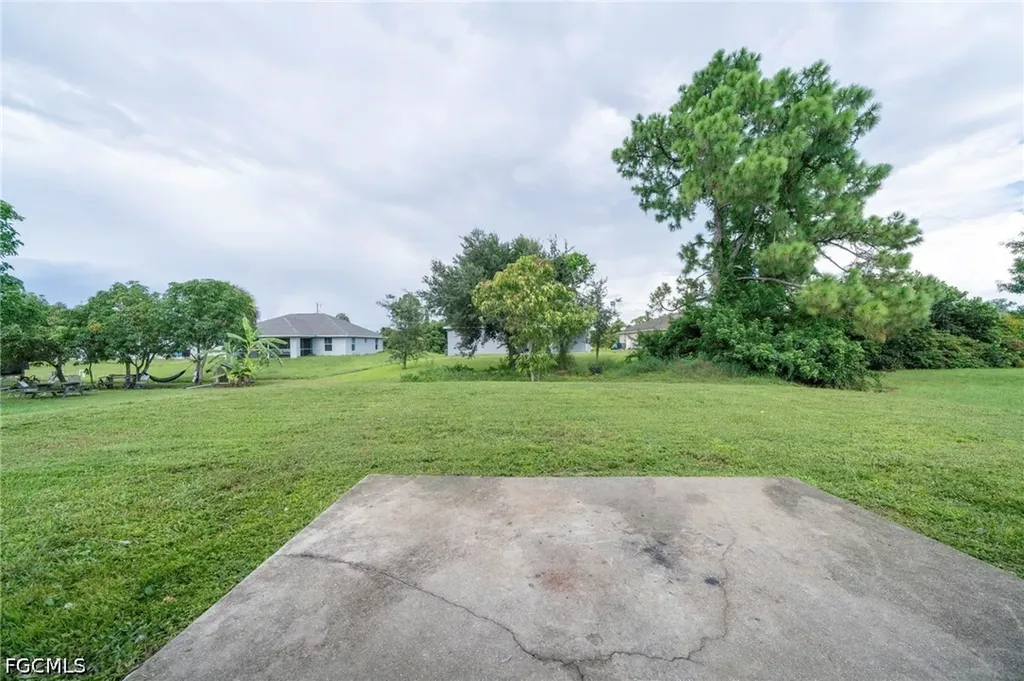 4306 11th Street SW Lehigh Acres FL 33976