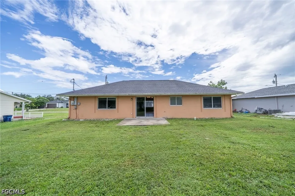 4306 11th Street SW Lehigh Acres FL 33976