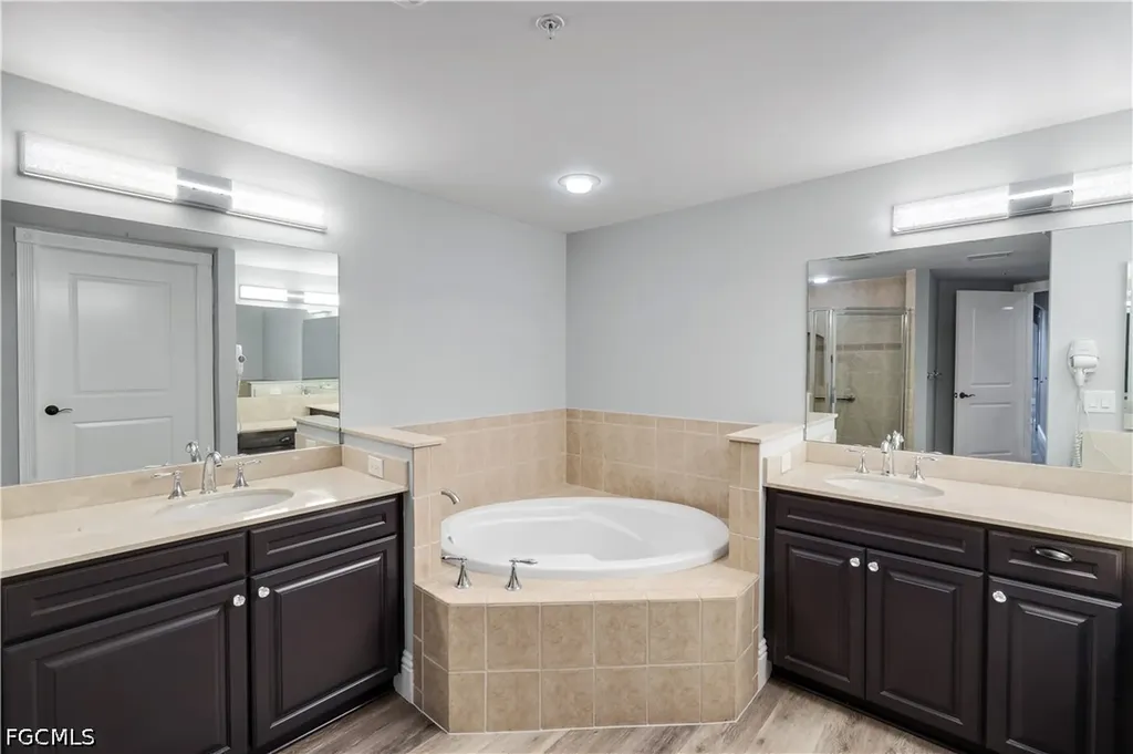 6021 Silver King Boulevard Cape Coral FL 33914
