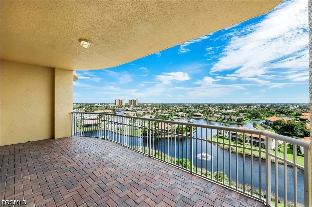 6021 Silver King Boulevard Cape Coral FL 33914