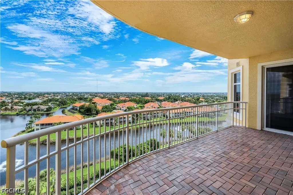 6021 Silver King Boulevard Cape Coral FL 33914