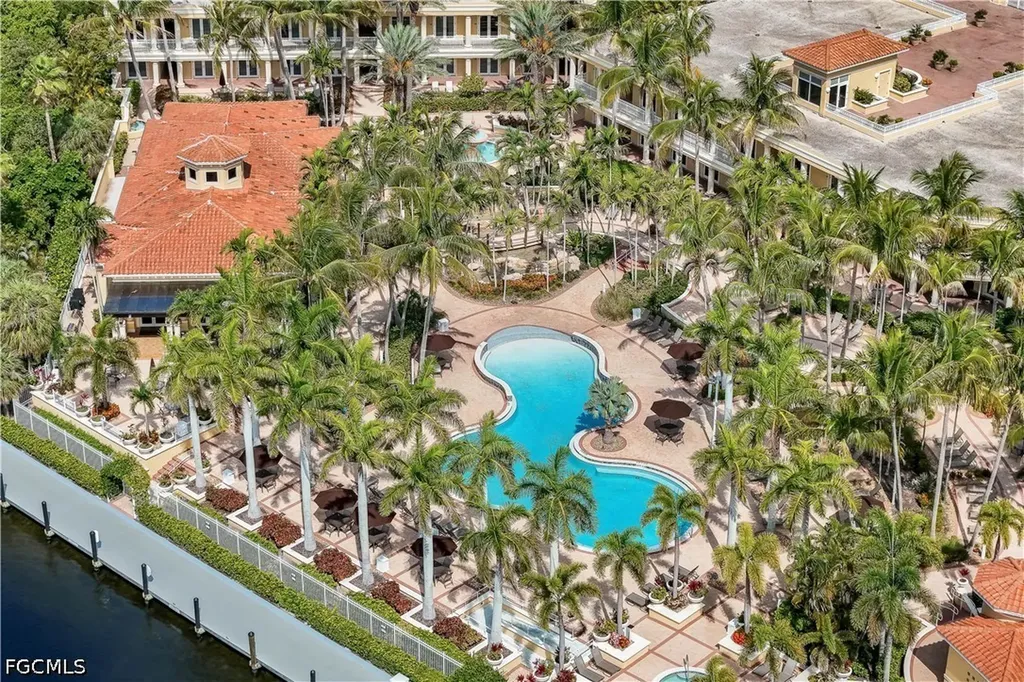 6021 Silver King Boulevard Cape Coral FL 33914