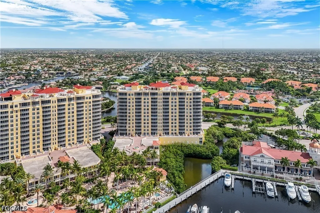 6021 Silver King Boulevard Cape Coral FL 33914