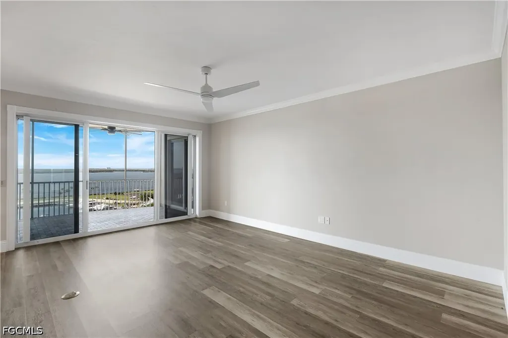 6021 Silver King Boulevard Cape Coral FL 33914