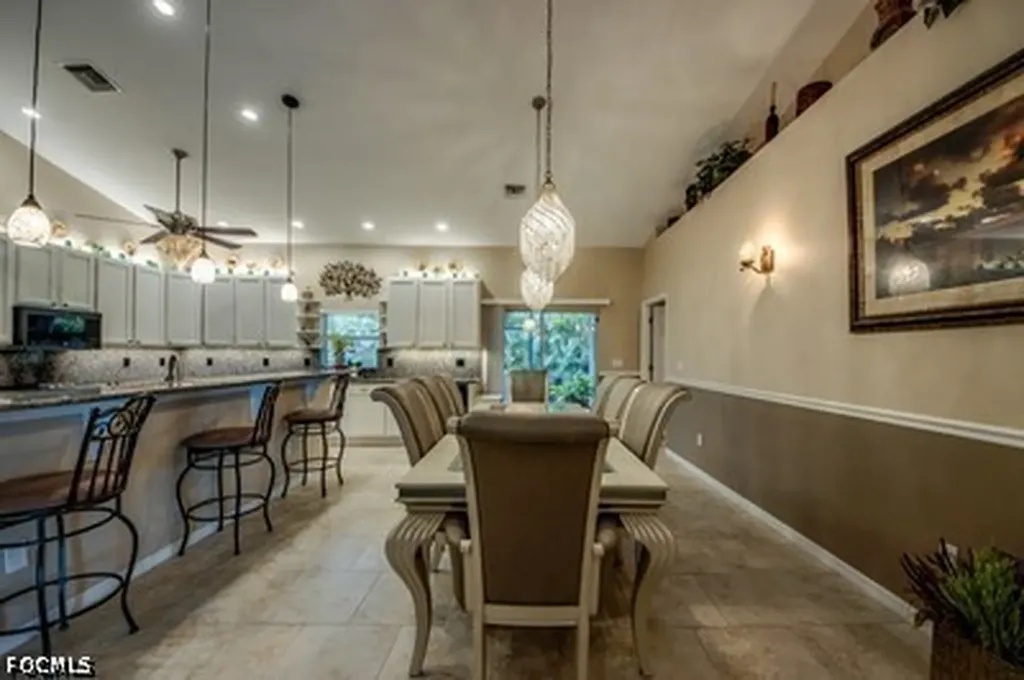 2804 NE 3rd Avenue Cape Coral FL 33909