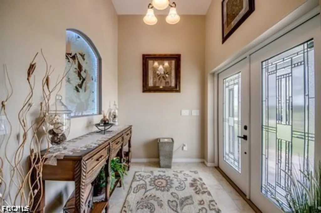2804 NE 3rd Avenue Cape Coral FL 33909