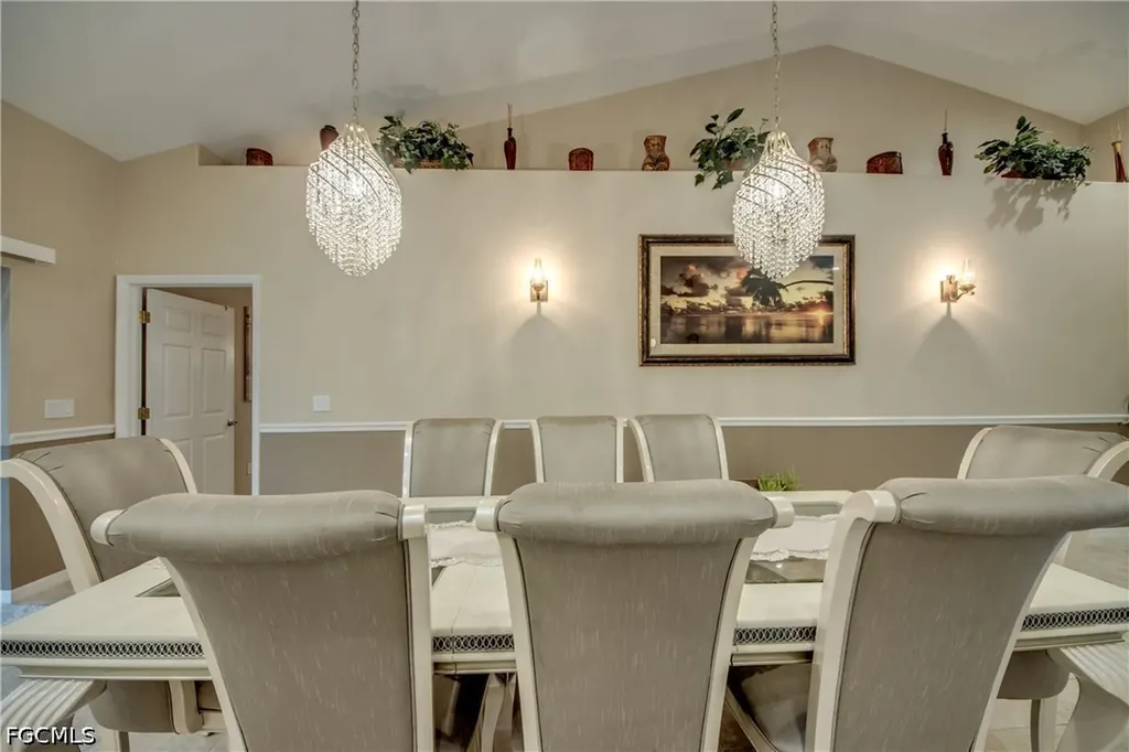 2804 NE 3rd Avenue Cape Coral FL 33909