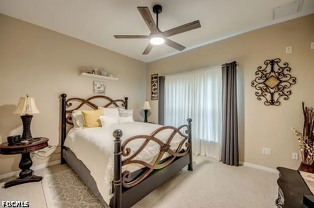 2804 NE 3rd Avenue Cape Coral FL 33909