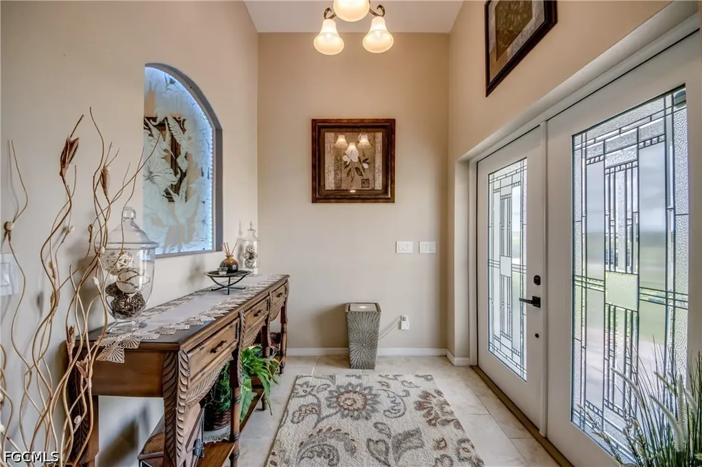 2804 NE 3rd Avenue Cape Coral FL 33909