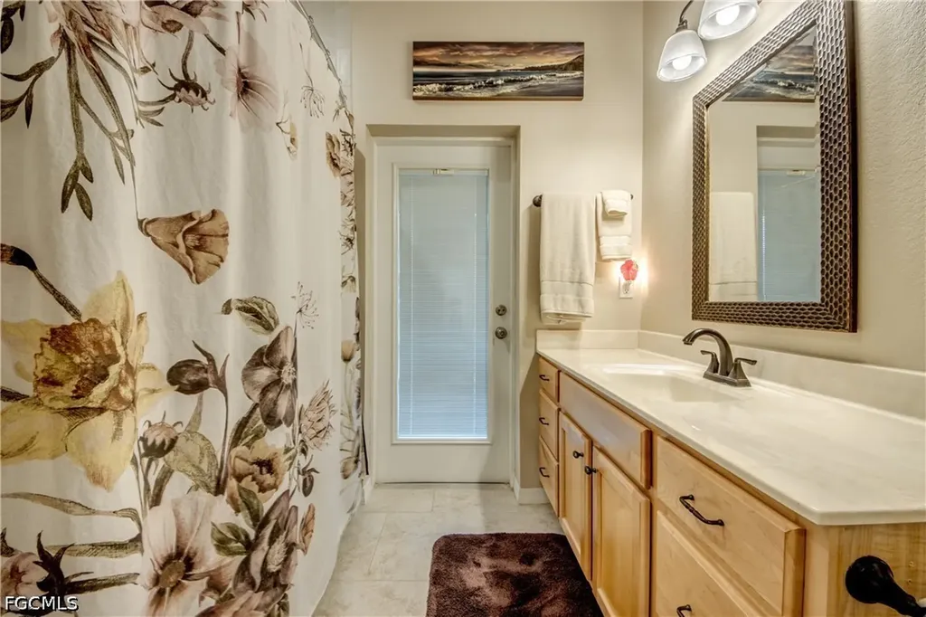 2804 NE 3rd Avenue Cape Coral FL 33909
