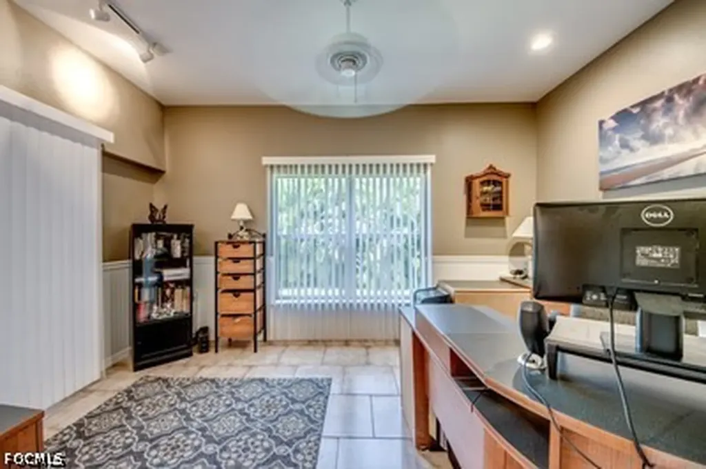 2804 NE 3rd Avenue Cape Coral FL 33909