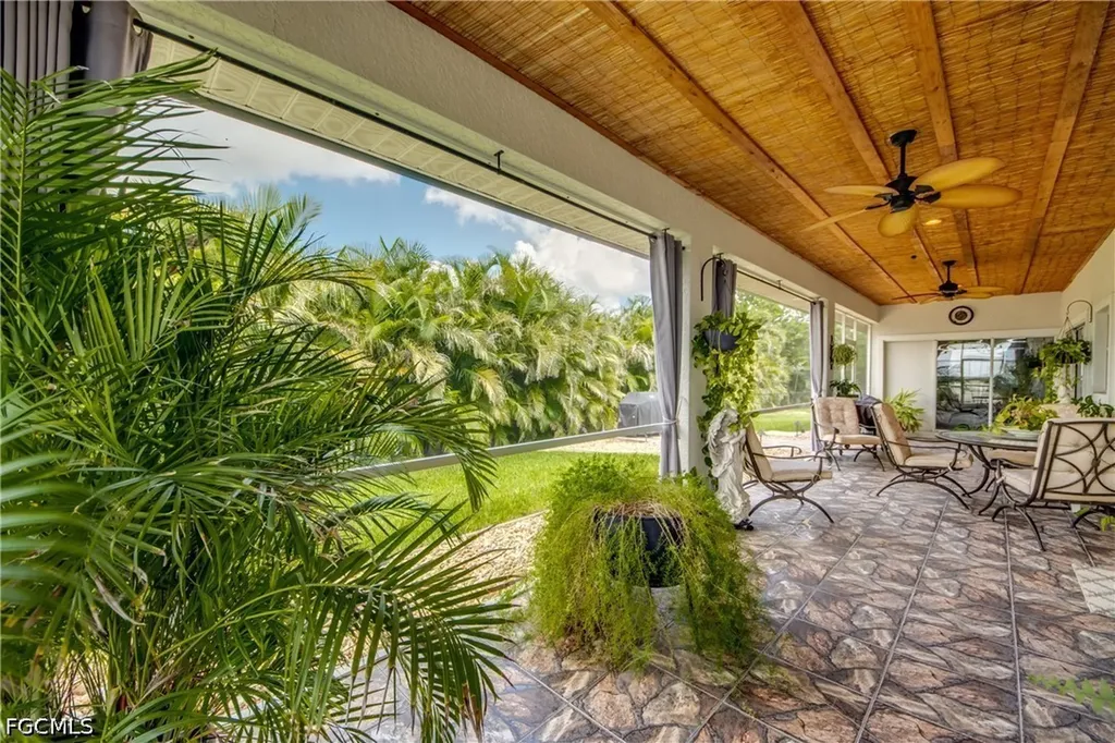 2804 NE 3rd Avenue Cape Coral FL 33909