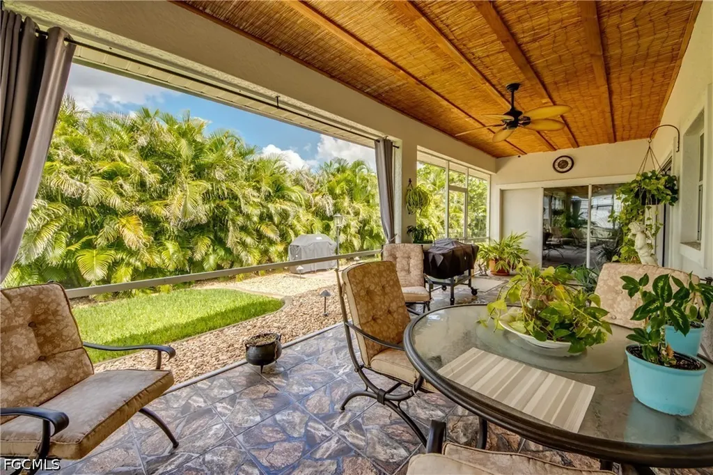 2804 NE 3rd Avenue Cape Coral FL 33909