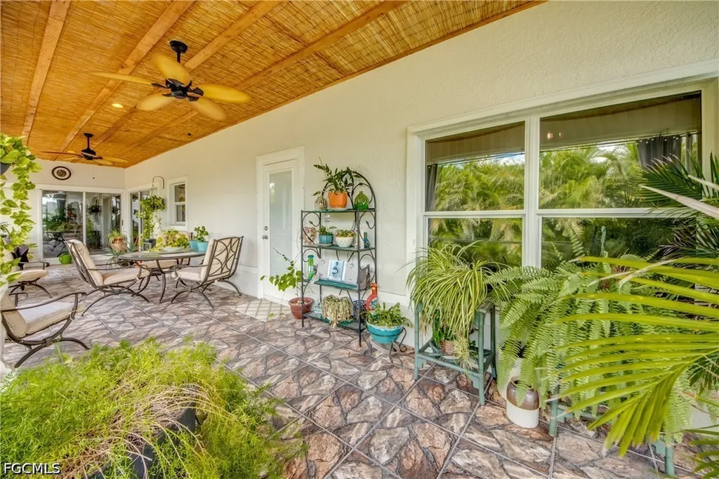 2804 NE 3rd Avenue Cape Coral FL 33909
