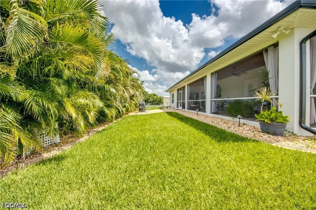2804 NE 3rd Avenue Cape Coral FL 33909