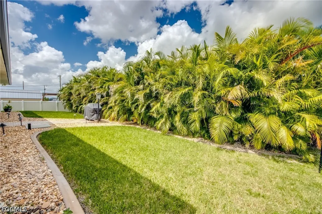 2804 NE 3rd Avenue Cape Coral FL 33909