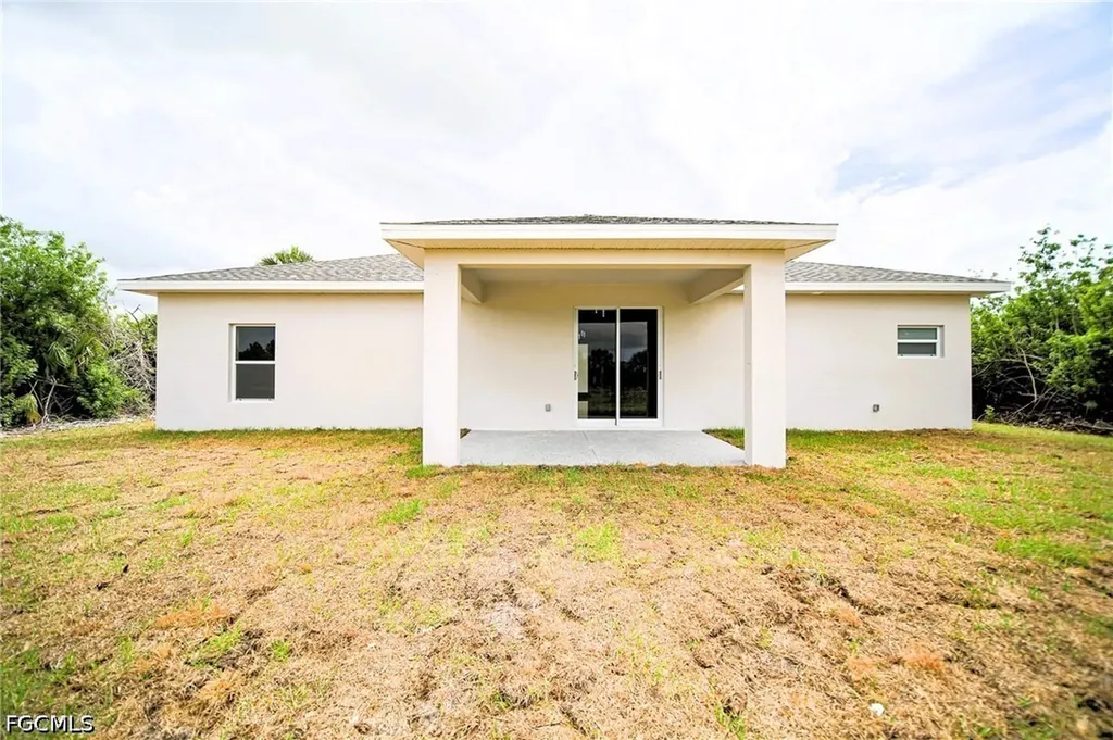 352 Labree Avenue S Lehigh Acres FL 33974