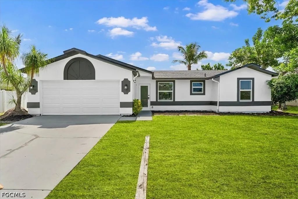 2931 SW 11th Court Cape Coral FL 33914