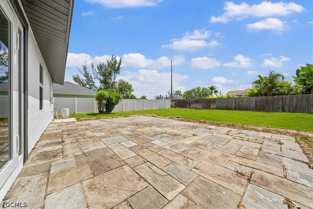 2931 SW 11th Court Cape Coral FL 33914