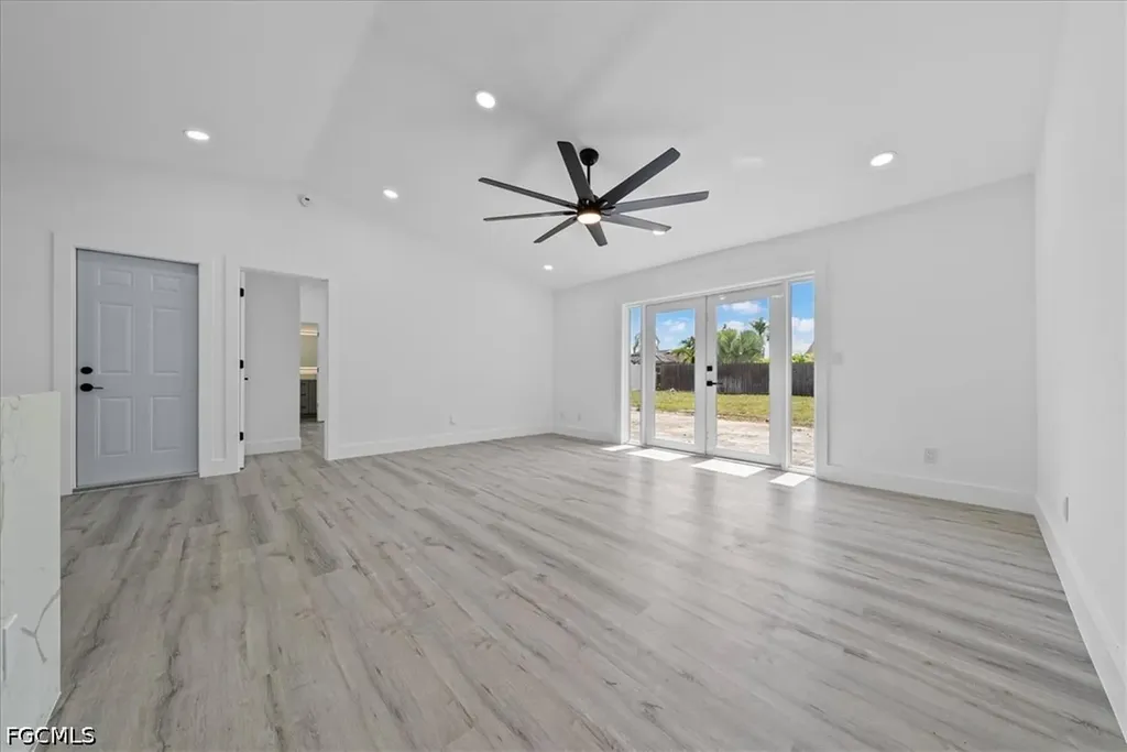 2931 SW 11th Court Cape Coral FL 33914